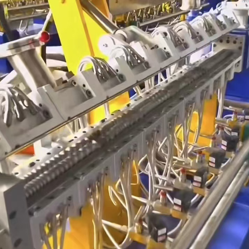 Split Twin-screw